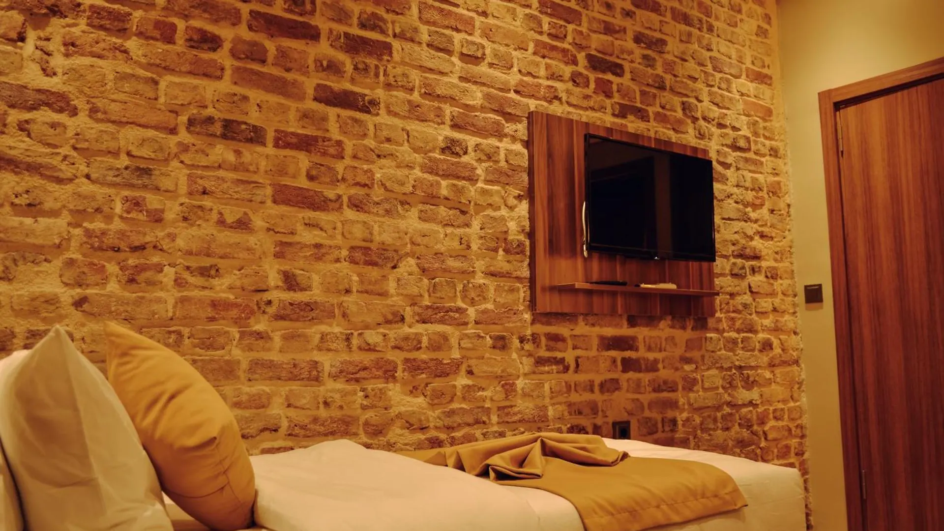 Galata Calm Tale Hotel Istanbul 3*,